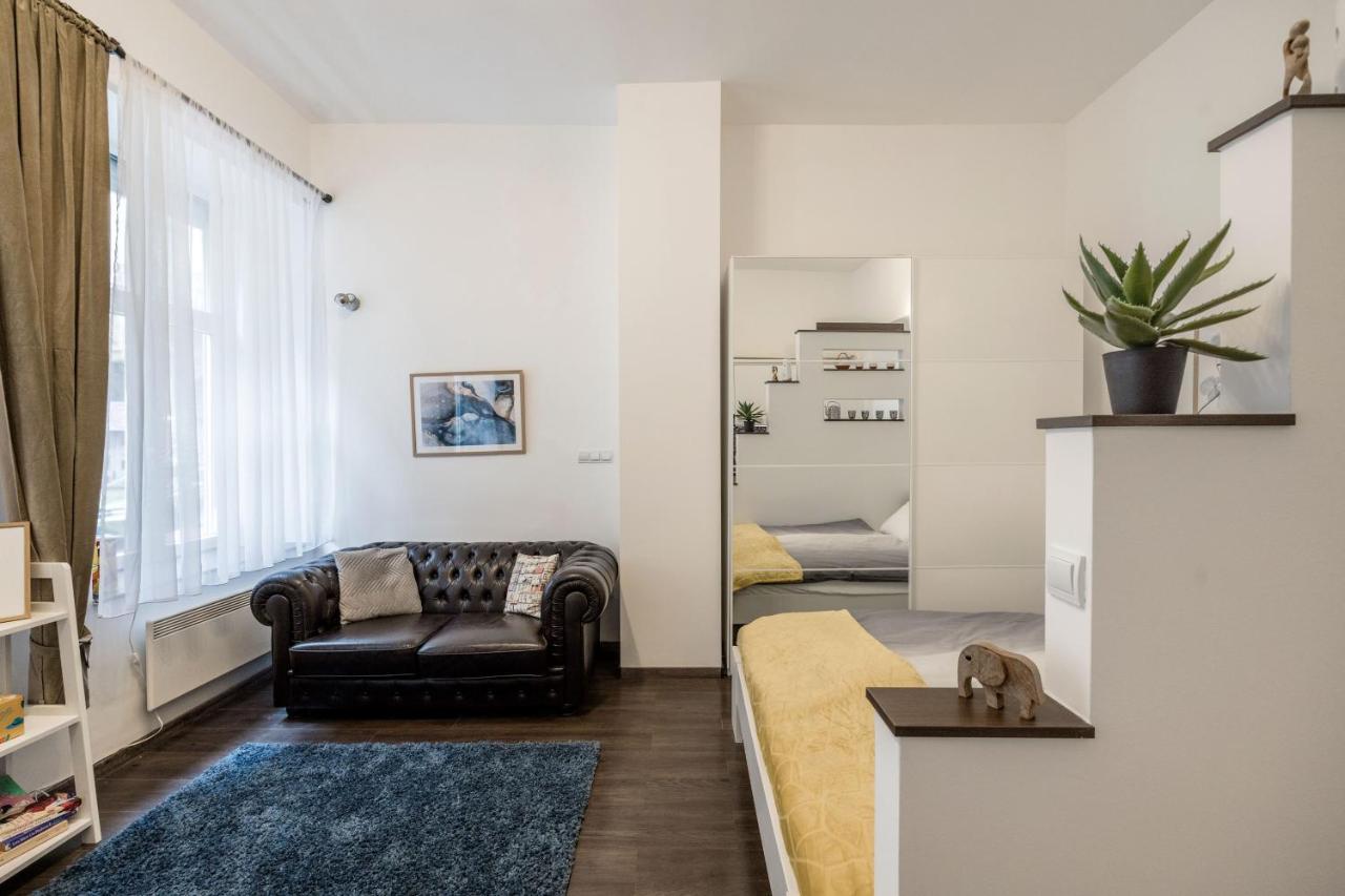 Stylish Downtown Studio 布达佩斯 外观 照片